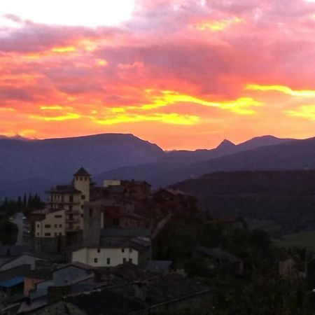 Apartament Gran Pirineu Montferrer Zewnętrze zdjęcie