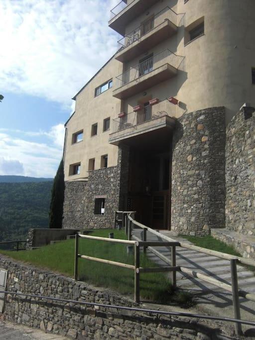 Apartament Gran Pirineu Montferrer Zewnętrze zdjęcie