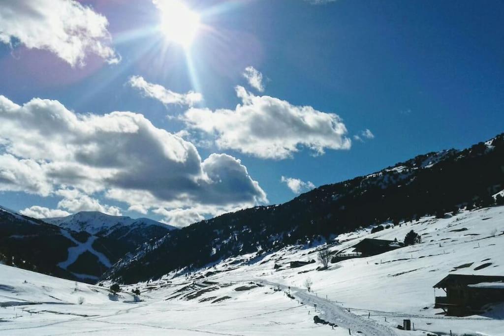 Apartament Gran Pirineu Montferrer Zewnętrze zdjęcie