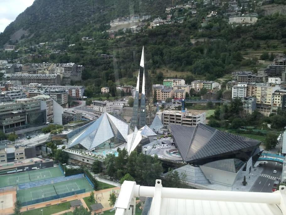 Apartament Gran Pirineu Montferrer Zewnętrze zdjęcie