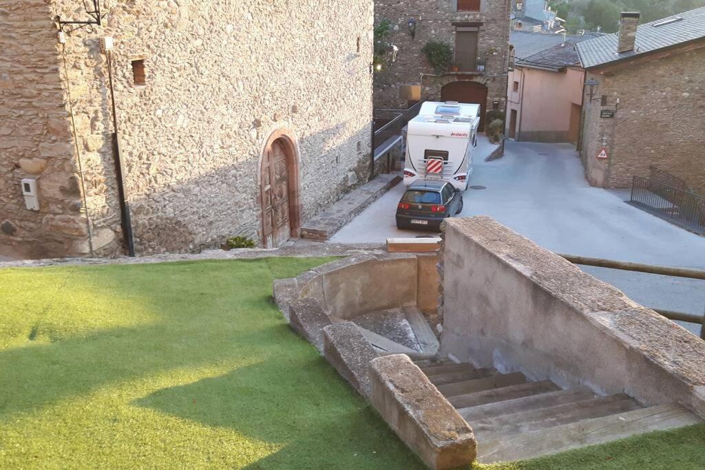 Apartament Gran Pirineu Montferrer Zewnętrze zdjęcie